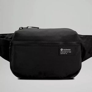 Lululemon Black Clean Lines Belt Bag
